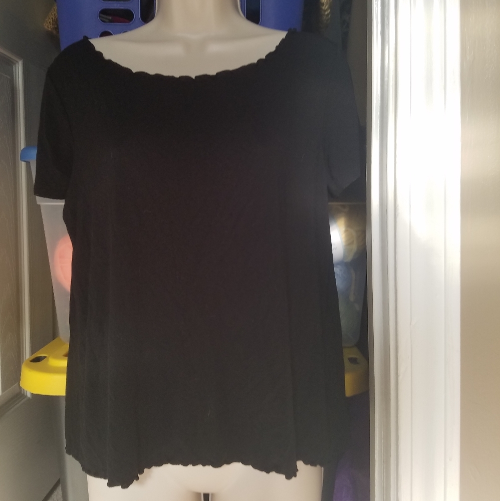 Lettuce edge t shirt